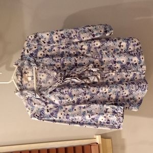 3/$15 🛍 LOFT flowered cotton blouse